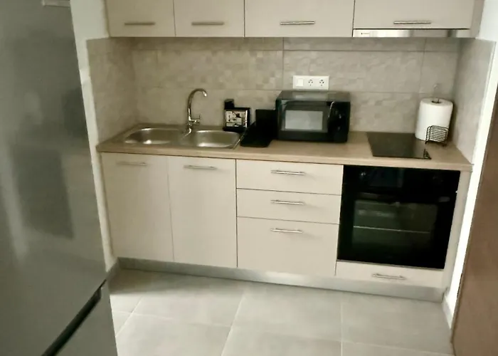 Thano's House 6-7 Apartment *