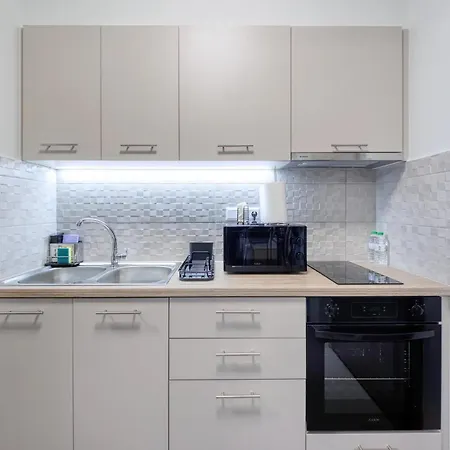 Apartment Thano's House 6-7