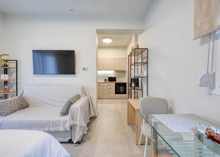 Apartment Thano's House 6-7